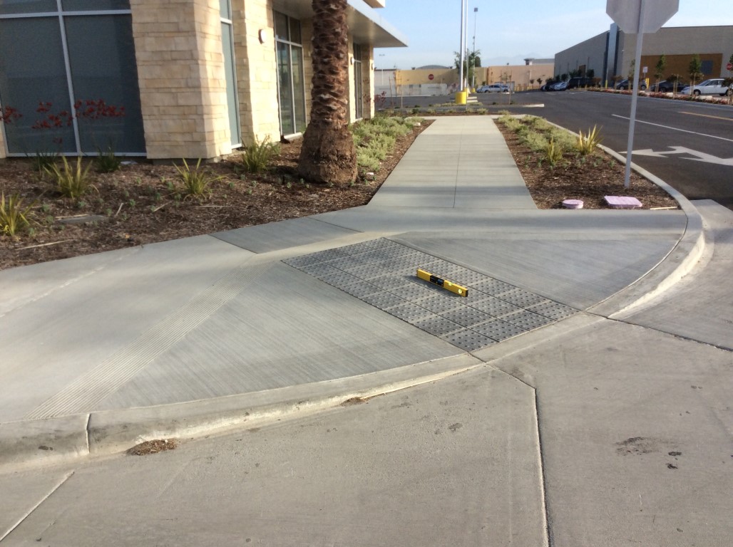 California Retail Center